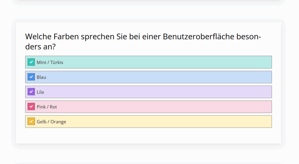 Mehrfachauswahlfrage, bei der alle Antwortoptionen unterschiedlich eingefärbt sind.